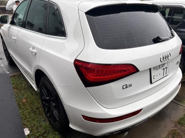 Car thumbnail 4