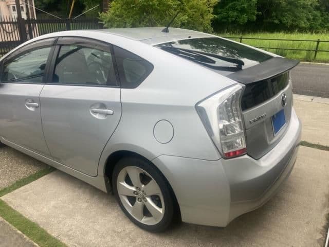 Car thumbnail 3