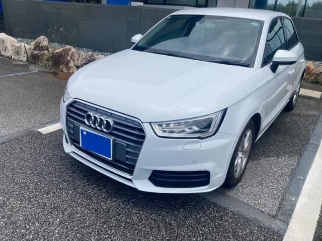 AUDI