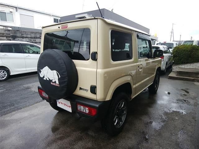 Car thumbnail 4