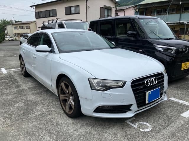 AUDI