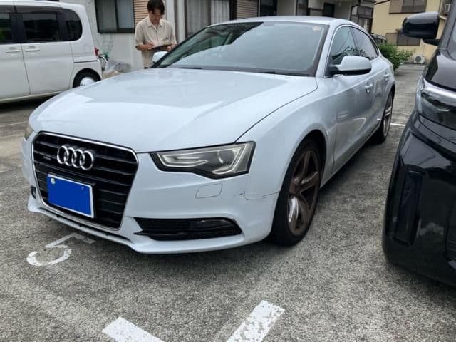 Car thumbnail 2