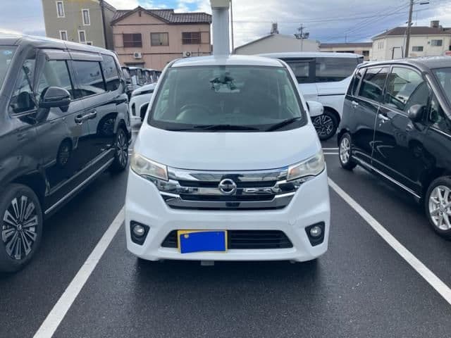 NISSAN