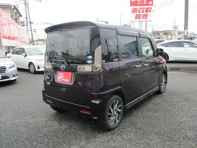 Car thumbnail 3
