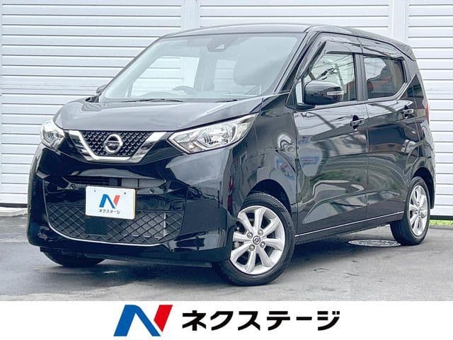 NISSAN