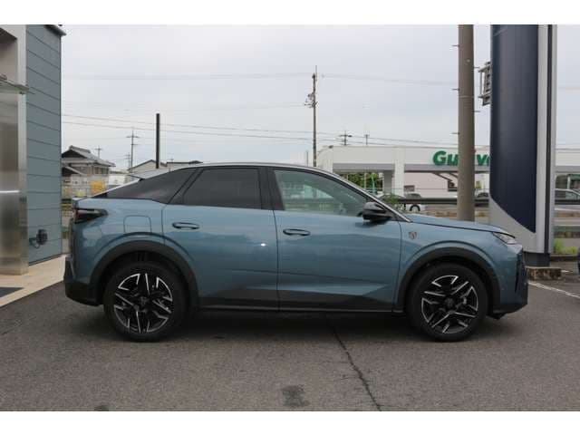Car thumbnail 3