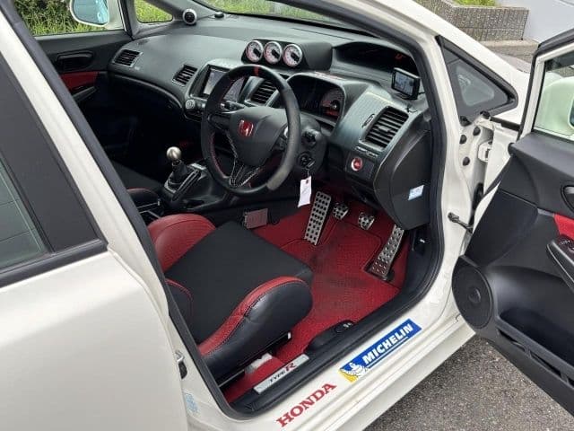 Car thumbnail 4