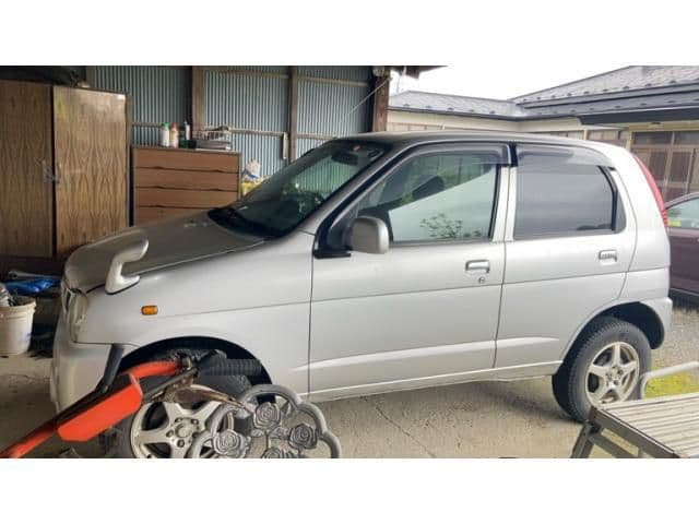 Car thumbnail 3