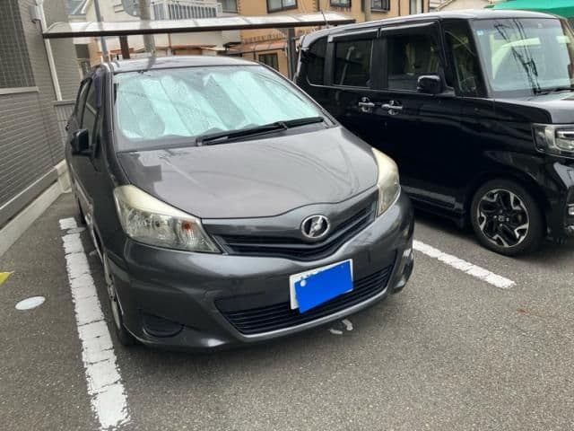 Car thumbnail 3