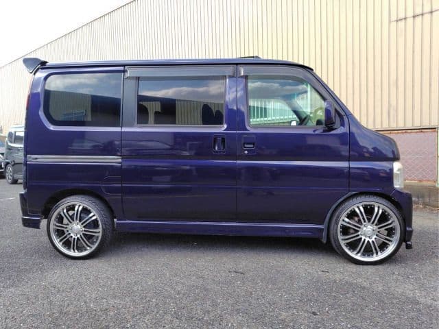 Car thumbnail 3