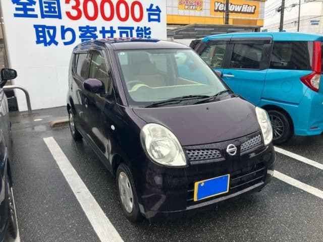 NISSAN