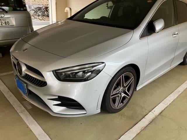 Car thumbnail 3