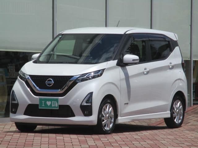 NISSAN