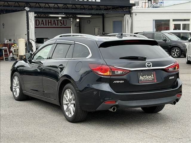 Car thumbnail 4