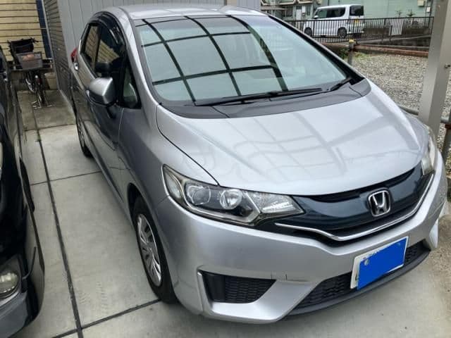 Car thumbnail 3