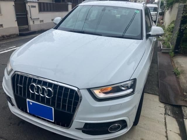 Car image 1