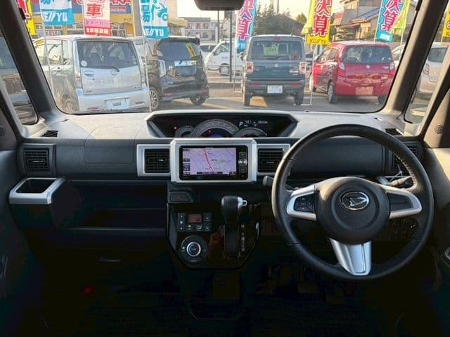 Car thumbnail 3