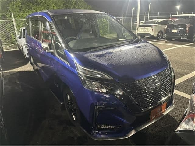 NISSAN