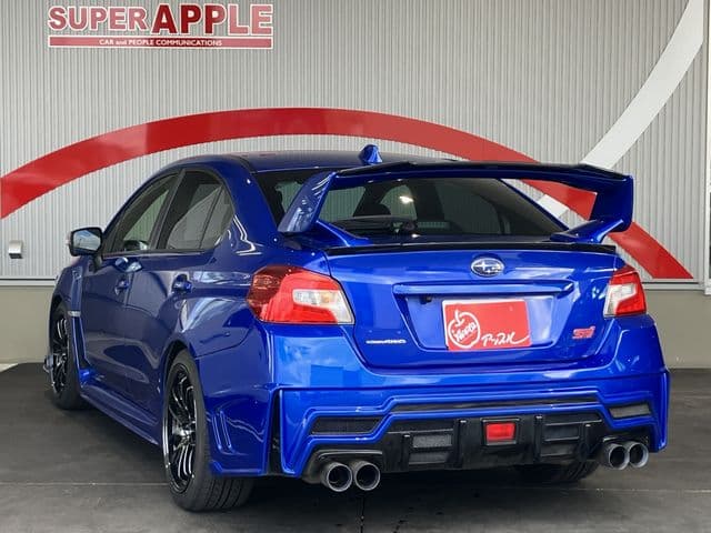 Car thumbnail 3