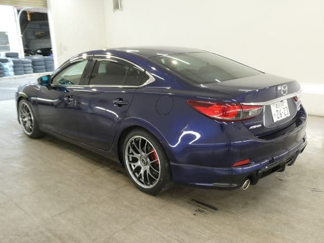 Car thumbnail 2