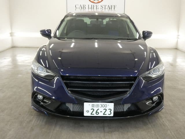 Car thumbnail 4