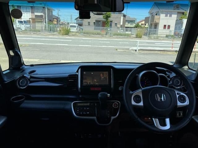 Car thumbnail 2