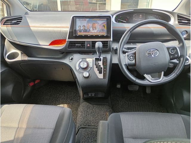 Car thumbnail 2