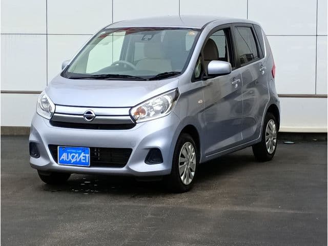 NISSAN