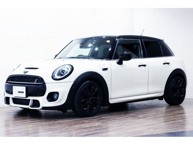 Car image 1