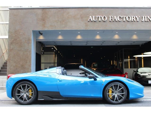 Car thumbnail 4