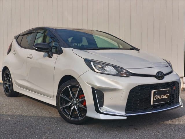 Car image 1
