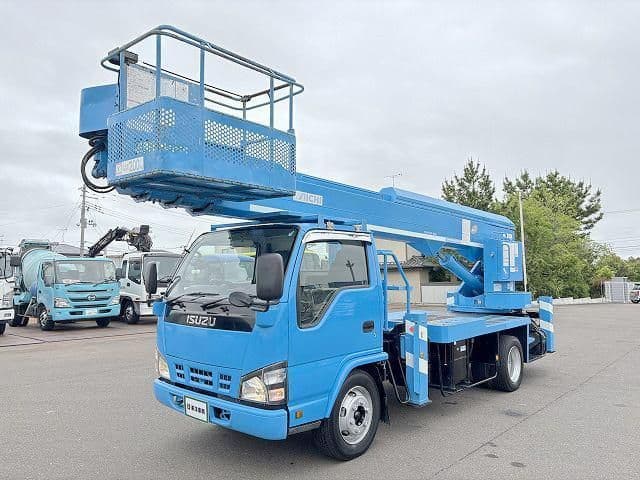 ISUZU