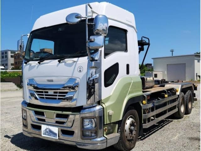 ISUZU