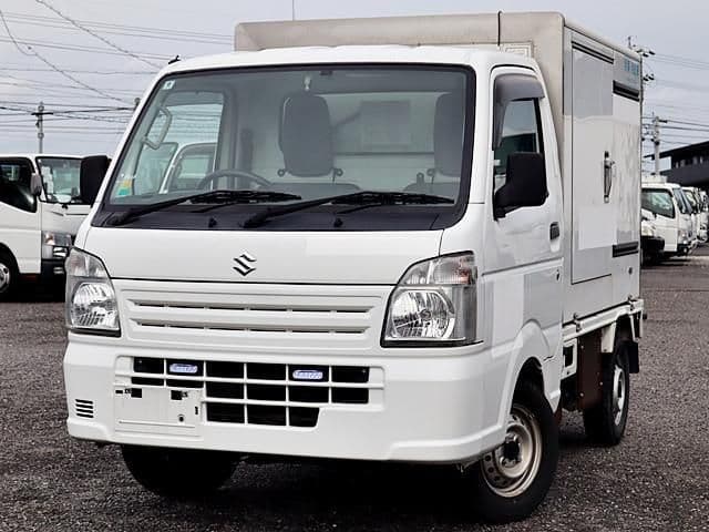 SUZUKI