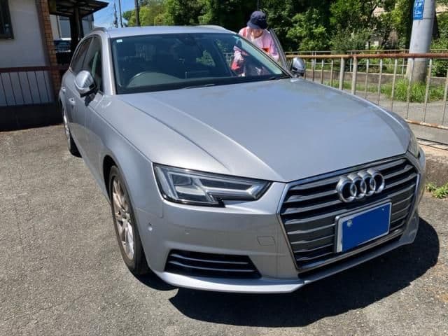 Car image 1