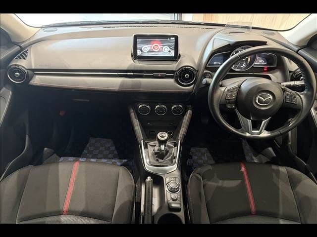 Car thumbnail 3