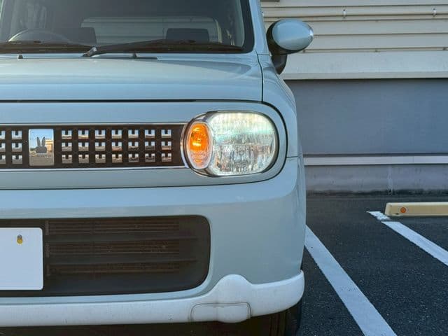 Car thumbnail 4