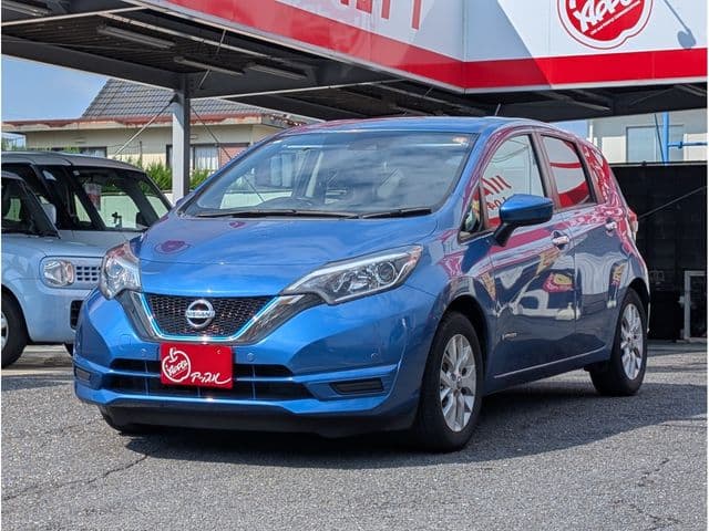 NISSAN