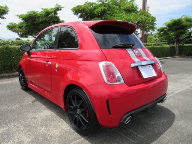 Car thumbnail 3