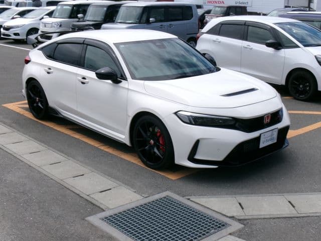 Car thumbnail 3