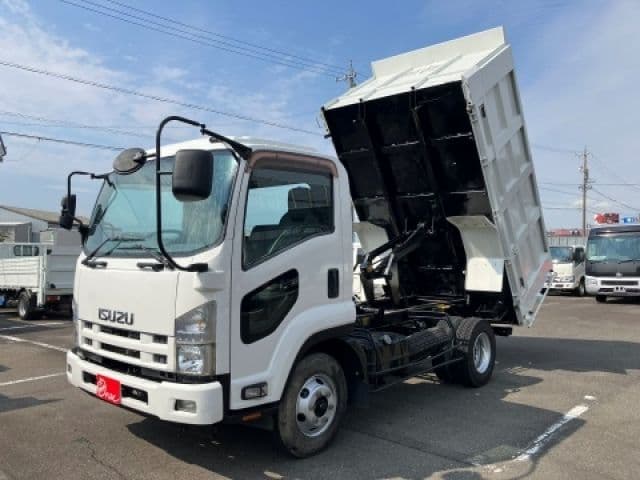 ISUZU