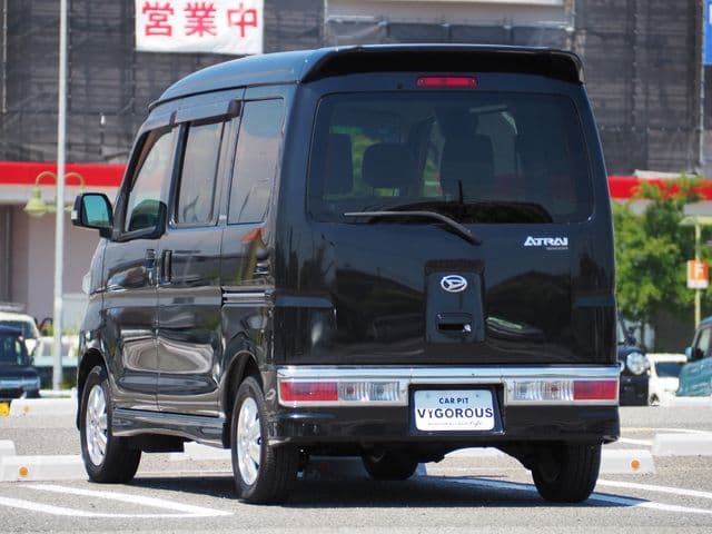Car thumbnail 3