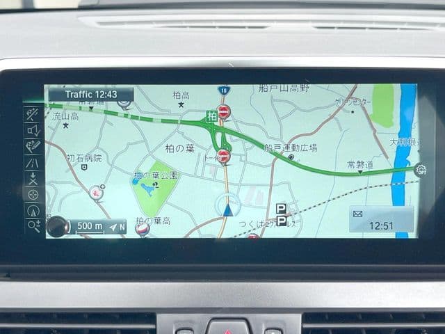 Car thumbnail 4