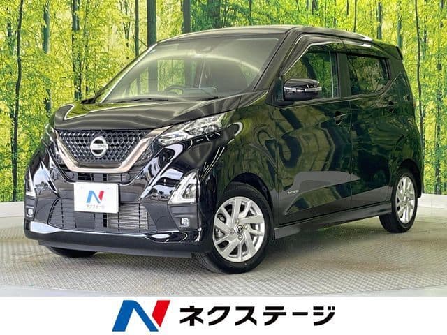NISSAN