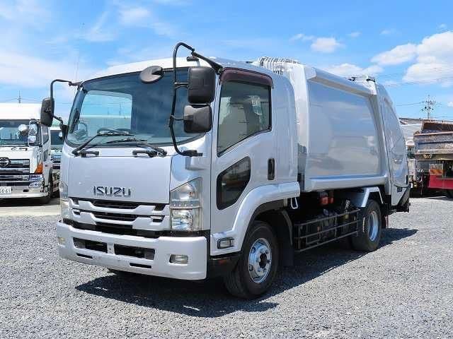 ISUZU