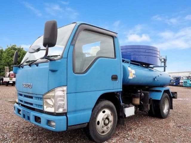 ISUZU