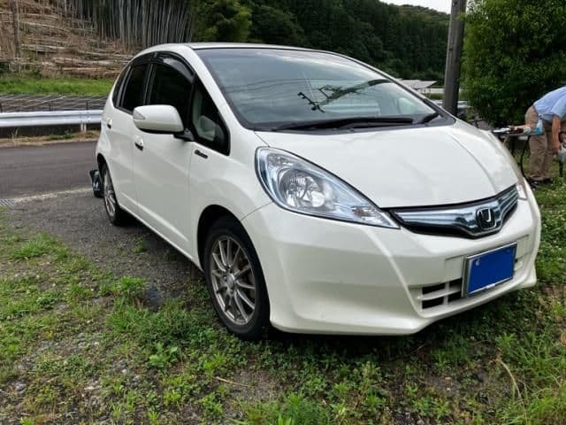 Car thumbnail 3