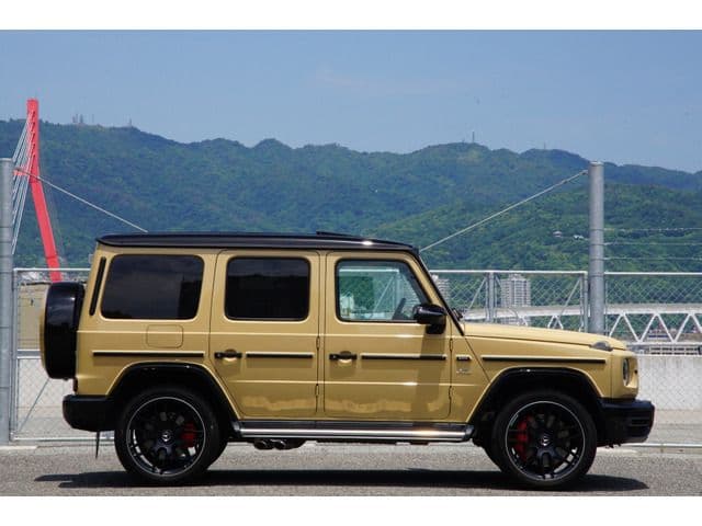 Car thumbnail 4