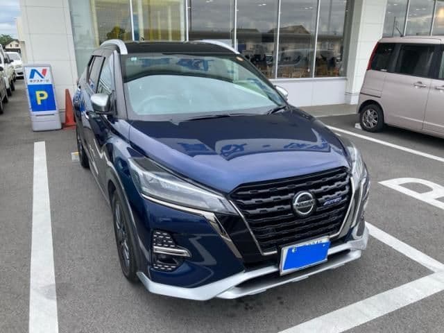 NISSAN