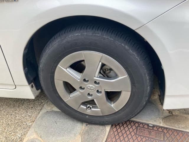 Car thumbnail 3